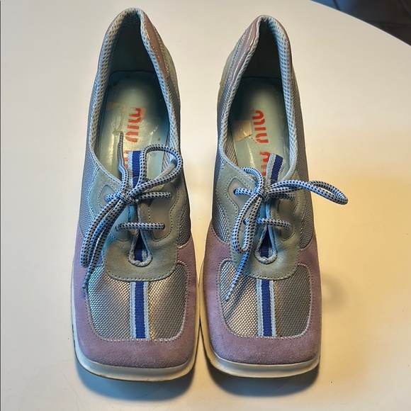 Miu Miu Unique Designer Heeled Sneakers - Picture 4 of 12